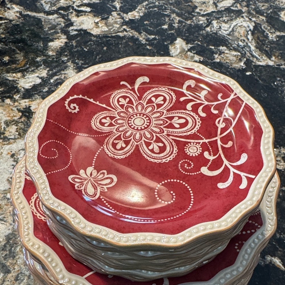 Pier 1 Red and Cream Floral Appetizer Plate (1)
